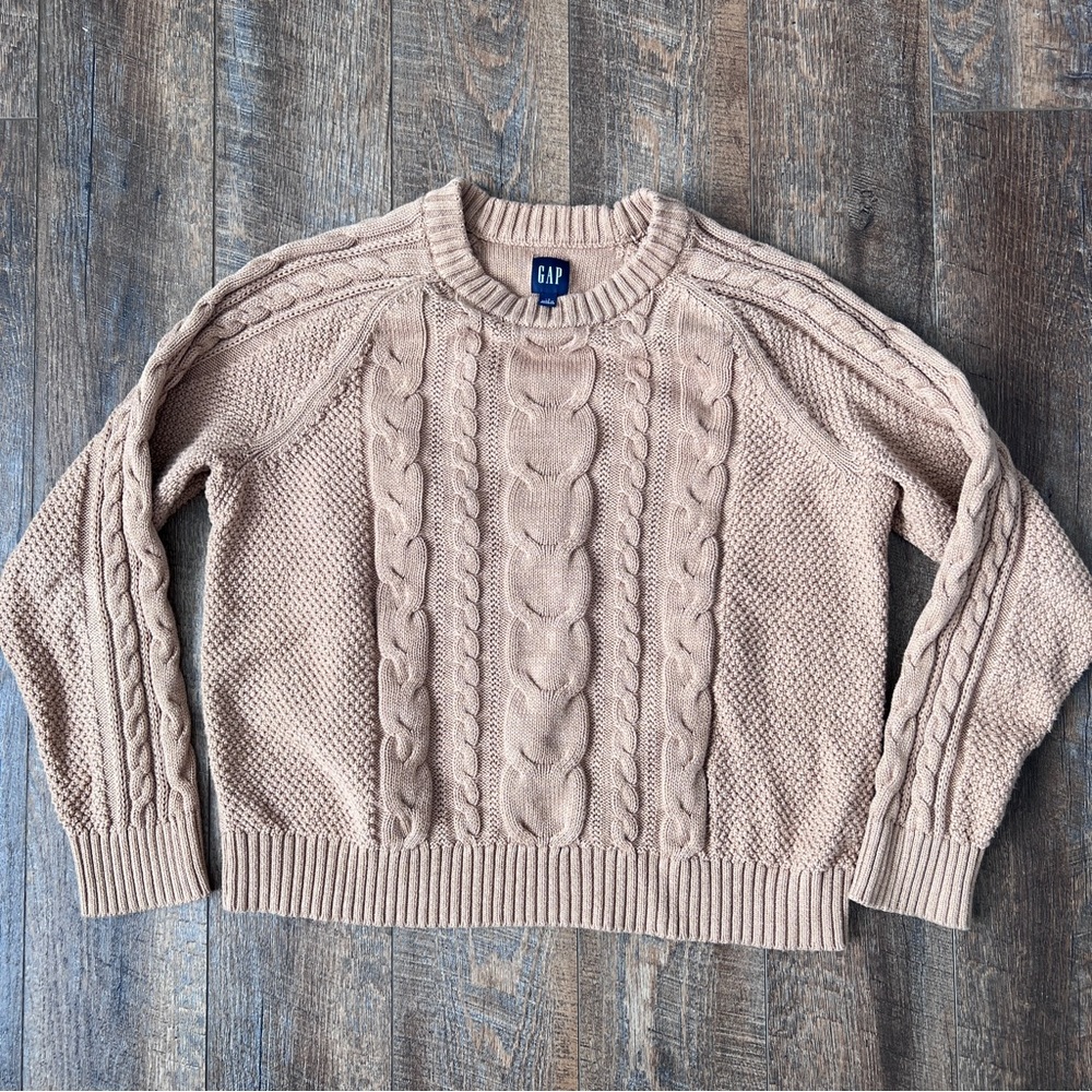 GAP 100% cotton sweater.